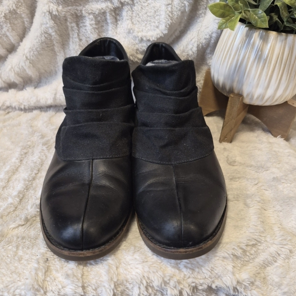 Merrell Black Ankle Boots - Picture 2 of 11